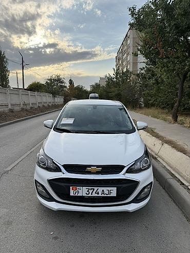 Chevrolet Spark: 2021 г., 1 л, Вариатор, Бензин, Хэтчбэк