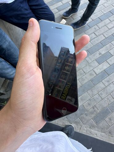 bes barmaq: IPhone 7, 32 ГБ, Черный, Отпечаток пальца