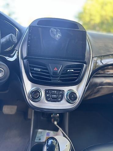москвич автомобиль: Chevrolet Spark: 2017 г., 1 л, Автомат, Бензин, Хэтчбэк — 10