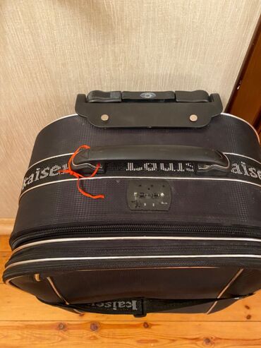 Çantalar: Təkərli səyahət çamadanı orta vəziyyətdədir təkərlər işləkdir zamoklar — 6