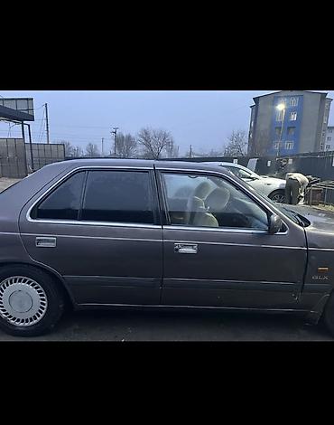 Mazda: Mazda 929: 1989 г., Бензин, Седан — 3