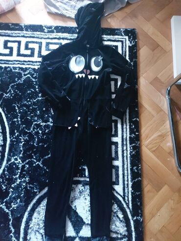 crni spajdermen kostim: Kostim za devojcice br. 134, za 8-9 godina, ocuvan kao nov