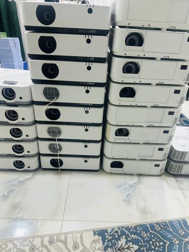 Proyektorlar: Proyektor Epson — 5