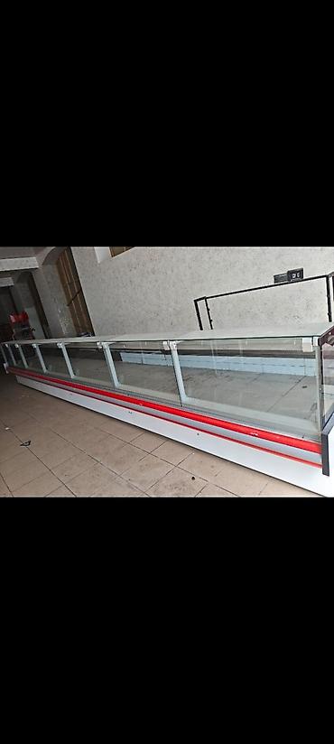 Soyuducu avadanlığı: Vitrin soyuducudur, 5 metrdi,15 minə alınıb 1 il istifadə olunub — 1