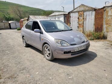 Toyota: Toyota Prius: 1999 г., 1.5 л, Автомат, Гибрид, Седан