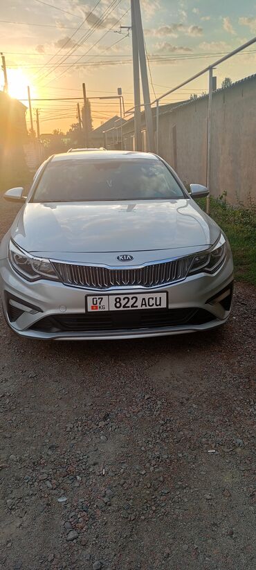 срочно машина сатам: Kia Optima: 2019 г., 2.4 л, Автомат, Бензин, Седан