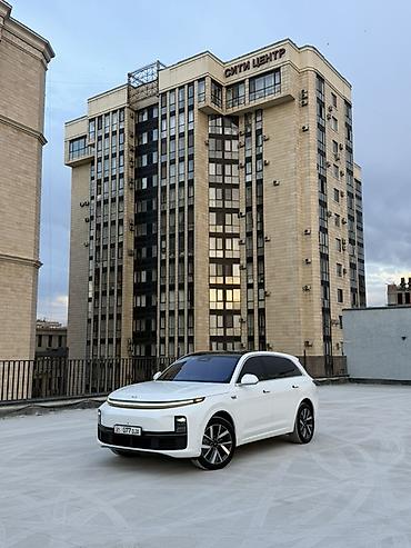 машины бу: Lixiang L7: 2023 г., 1.5 л, Автомат, Гибрид, Кроссовер — 1