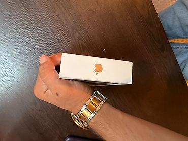 qutusu: Apple iPhone (qutuda) Məhsul təsviri: - Apple iPhone modelinin — 3