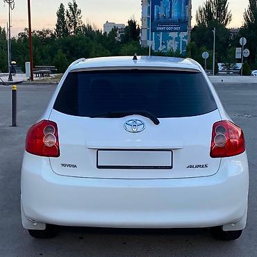 Toyota: Toyota Auris: 2008 г., 1.4 л, Механика, Бензин, Хэтчбэк — 6