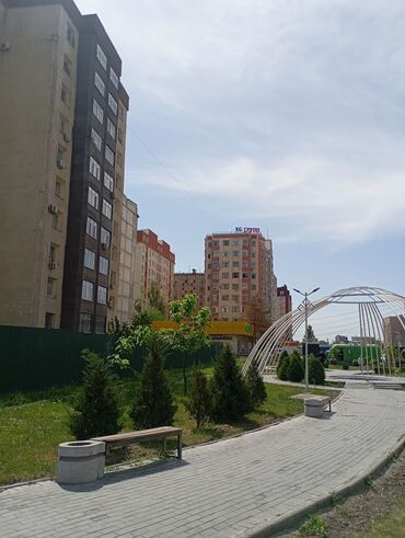 Продажа квартир: 2 комнаты, 79 м², 105 серия, 1 этаж, Косметический ремонт