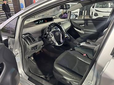 Toyota: Toyota Prius: 2010 г., 1.8 л, Вариатор, Гибрид, Хэтчбэк — 8