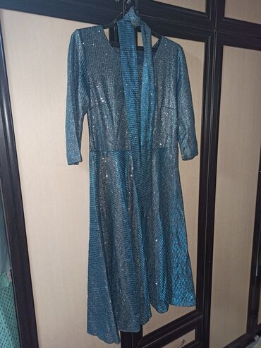новые фасоны узбекских платьев: Продаю платье новое!Размер 48-50