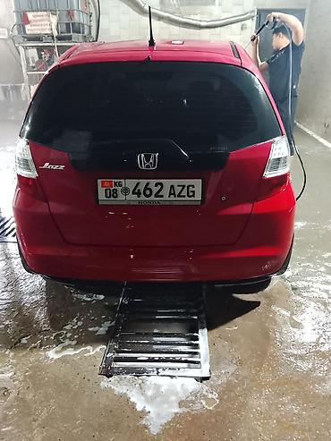 кона машина цена: Honda Jazz: 2010 г., Кол менен иштөөчү, Бензин — 3
