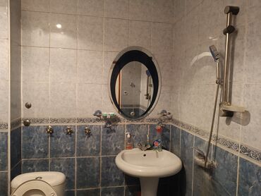 Uzunmüddətli kirayə mənzillər: Orta təmirli, kombi sistemli ev kirayə verilir. Zəhmət olmasa — 11