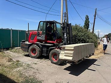 Погрузчики: Погрузчик, Вилочный — 9