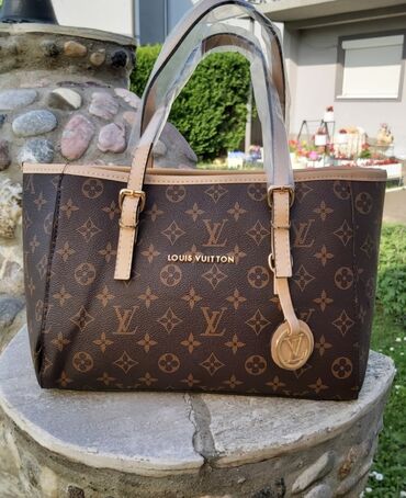 Torbe: Tasne i rancevi 1700 — 1