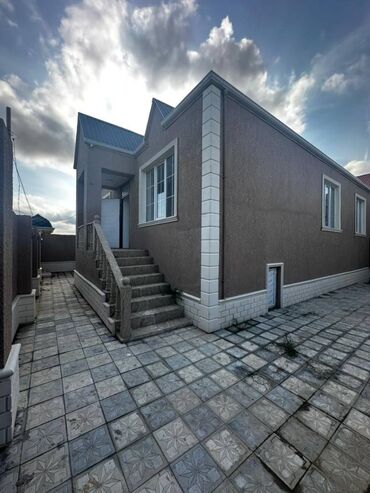 umid qesebesi: Məmmədli 4 otaqlı, 125 kv. m, Yeni təmirli
