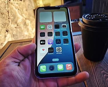 Apple iPhone: IPhone Xr, Б/у, 256 ГБ, Белый, Чехол, 100 % — 22