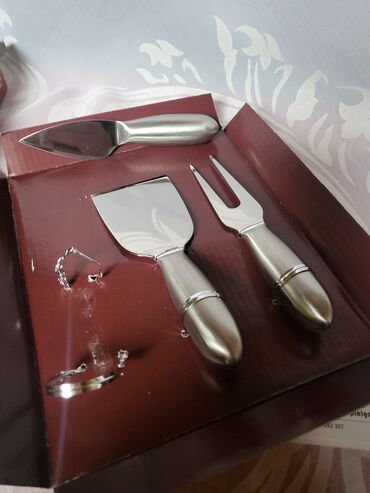 Noževi: Kuhinjiski komplet Stainless Steel oznaka 18/10 Nemacka. Trodelni deo — 4