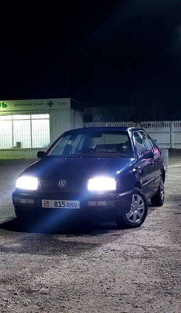 жетта машина: Volkswagen Vento: 1997 г., 1.8 л, Автомат, Бензин, Седан