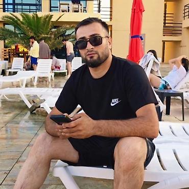 Kişi geyimləri: Nike kişi dəsti – qara rəng - Qısaqol T‑shirt: sinədə klassik Nike — 1