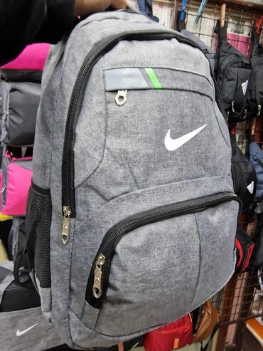 Sportske torbe i rančevi: Školske torbe ima nove modele samo 2300 din veličine 46x37 — 6