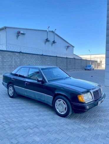 холодильник для машина: Mercedes-Benz W124: 1989 г., 2.3 л, Механика, Бензин, Седан