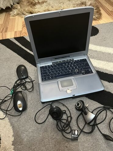 notbuk çantaları: AMD A3, 2-yə qədər GB, 12 "