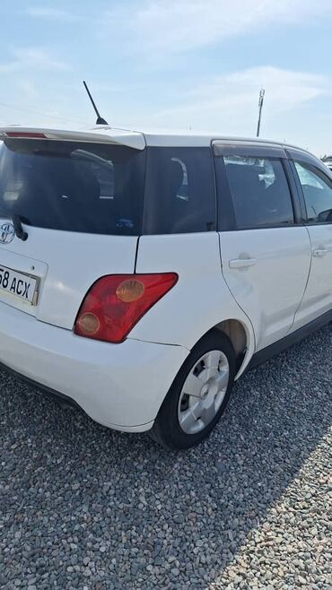голф 4 бишкек: Toyota ist: 2003 г., 1.4 л, Автомат, Бензин