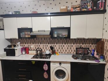 Digər uşaq mebeli: Metbex mebeli 500 azn. Yaxsi veziyyetdedir. Ustunde