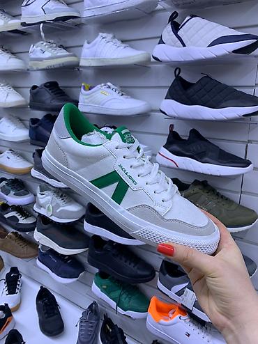 кеды reebok: Обувь мировых брендов
💯 оригинал
подробнее пишите на вотсап — 7