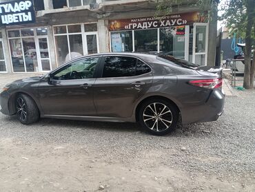машина в караколе: Toyota Camry: 2018 г., 2.5 л, Автоматтык, Бензин, Седан