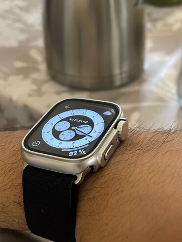 час: Apple Watch Series 8 45mm original под ультра) Защитный корпус) Часы в