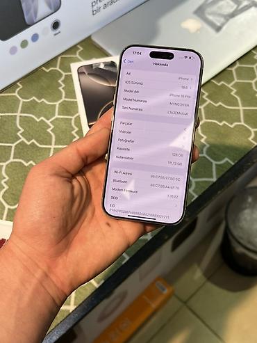 Apple iPhone: IPhone 16 Pro, Natural Titanium, Face ID — 9