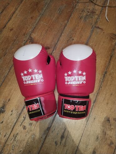 Boşqablar: Məhsul: Top Ten Fight boks əlcəkləri - Marka/model: Top Ten Fight
