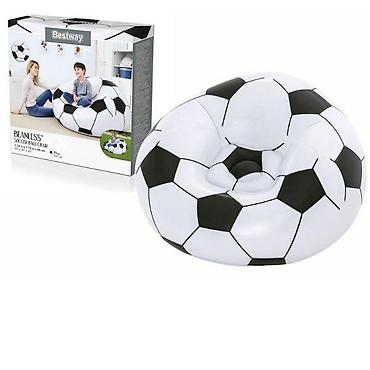 stilska sofa: Lazy Bag Football – udobna i zabavna fotelja u obliku fudbalske lopte — 1