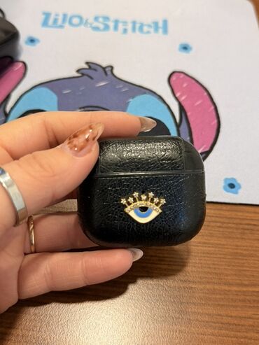 qaqa dəsti: Airpods üçün . İkisi birlikdə satılır