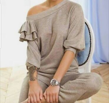 Bluze: L, Likra, Jednobojni, bоја - Crna na lalafo.rs — 3 Bluze: L, Likra, Jednobojni, bоја - Crna — 3