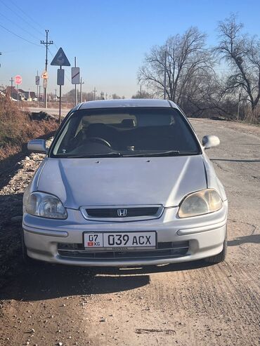 Honda: Honda Civic: 2000 г., 1.5 л, Вариатор, Бензин, Седан