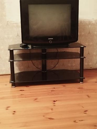 ucuz smart tv: Rəqəmsal Tv, tv altlığı və kanalları gösdərən aparatı ilə birlikdə — 1