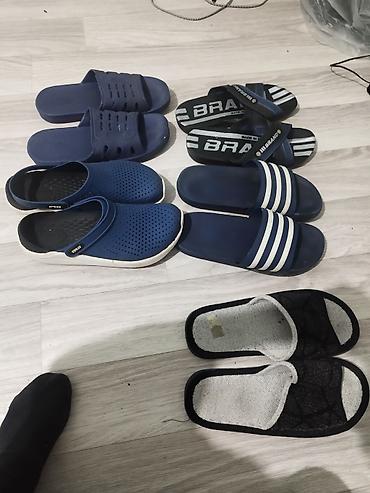 Сандалдар жана шлепкалар: Эркектердин сандалийи, 43, Crocs, Колдонулган — 1