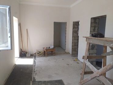 Həyət evləri və villaların satışı: 3 otaqlı, 700 kv. m, Orta təmir — 10