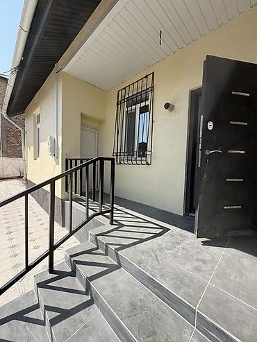 Продажа коттеджей и домов: 5 комнат, 130 м², 4 соток, Бишкек, Оскон-ордо ж/м Собственник — 21