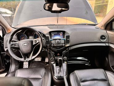turbo az çeşqa 1.8: Chevrolet Cruze: 1.4 l | 2015 il 300000 km Sedan