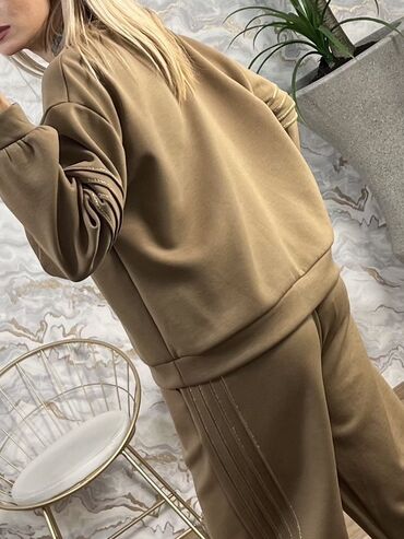 Gornji i donji deo: 🔥Ženski kompleti trenerke –gornji i donji deo na akcijskoj ceni 3400 na lalafo.rs — 5 Gornji i donji deo: 🔥Ženski kompleti trenerke –gornji i donji deo na akcijskoj ceni 3400 — 5