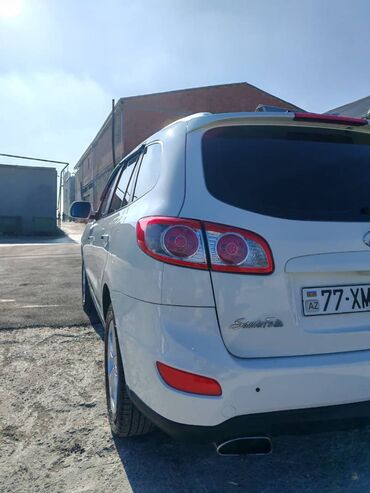 Hyundai: Hyundai Santa Fe: 2 l | 2010 il Ofrouder/SUV — 11