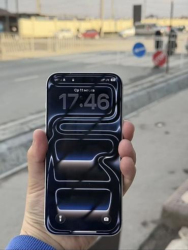 Мобильные телефоны и аксессуары: Смартфон с iOS и экраном без выреза, с «Dynamic Island». Корпус — 4