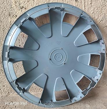mercedes benz 208 d: Mercedes-Benz təkər qapağı (kalpak) - Material: möhkəm plastik - — 2