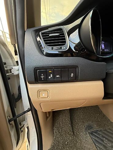 Kia: Kia Carnival: 2019 г., 2.2 л, Автомат, Дизель, Минивэн — 19