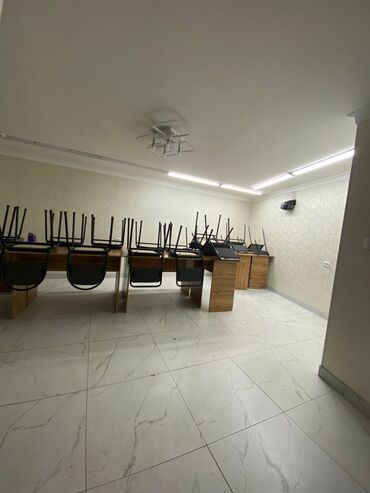 Офисы: Сдается двухэтажное помещение с подвалом 99 м² в центре города — 12